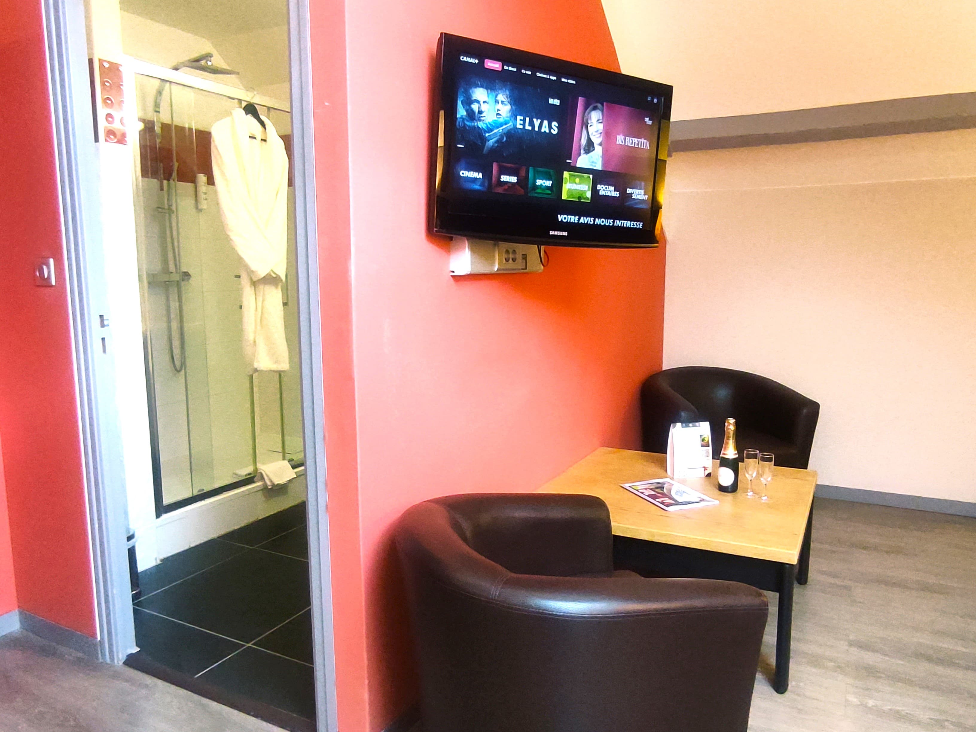 Hôtel B&G (Black&Green)