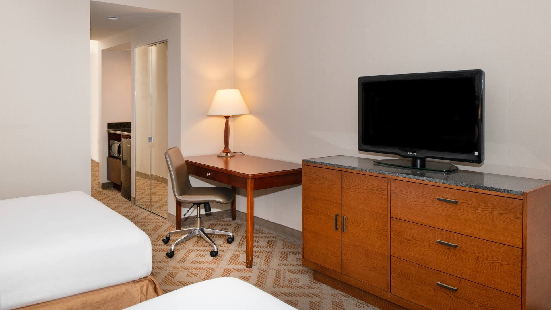 DoubleTree Suites by Hilton Hotel Philadelphia West
