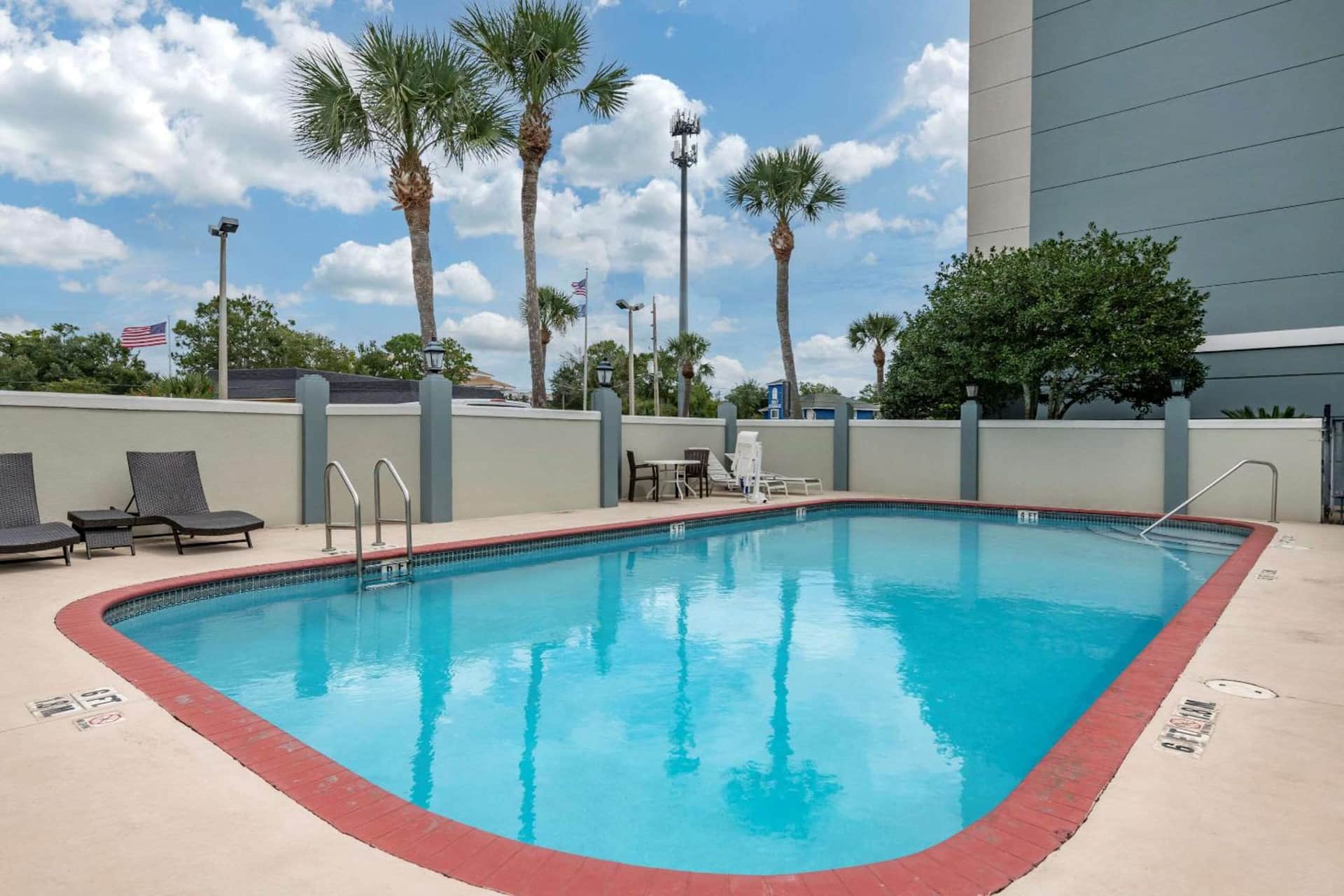 Comfort Suites Baymeadows Near Butler Blvd