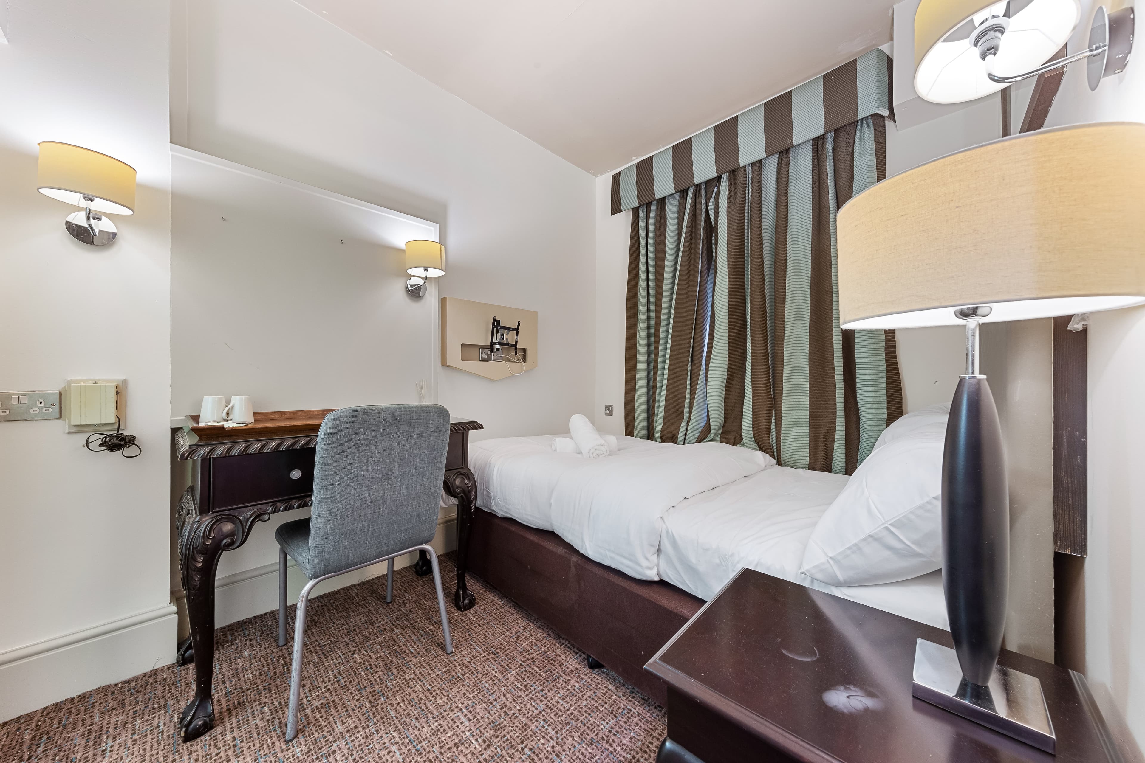 Harte & Garter Hotel