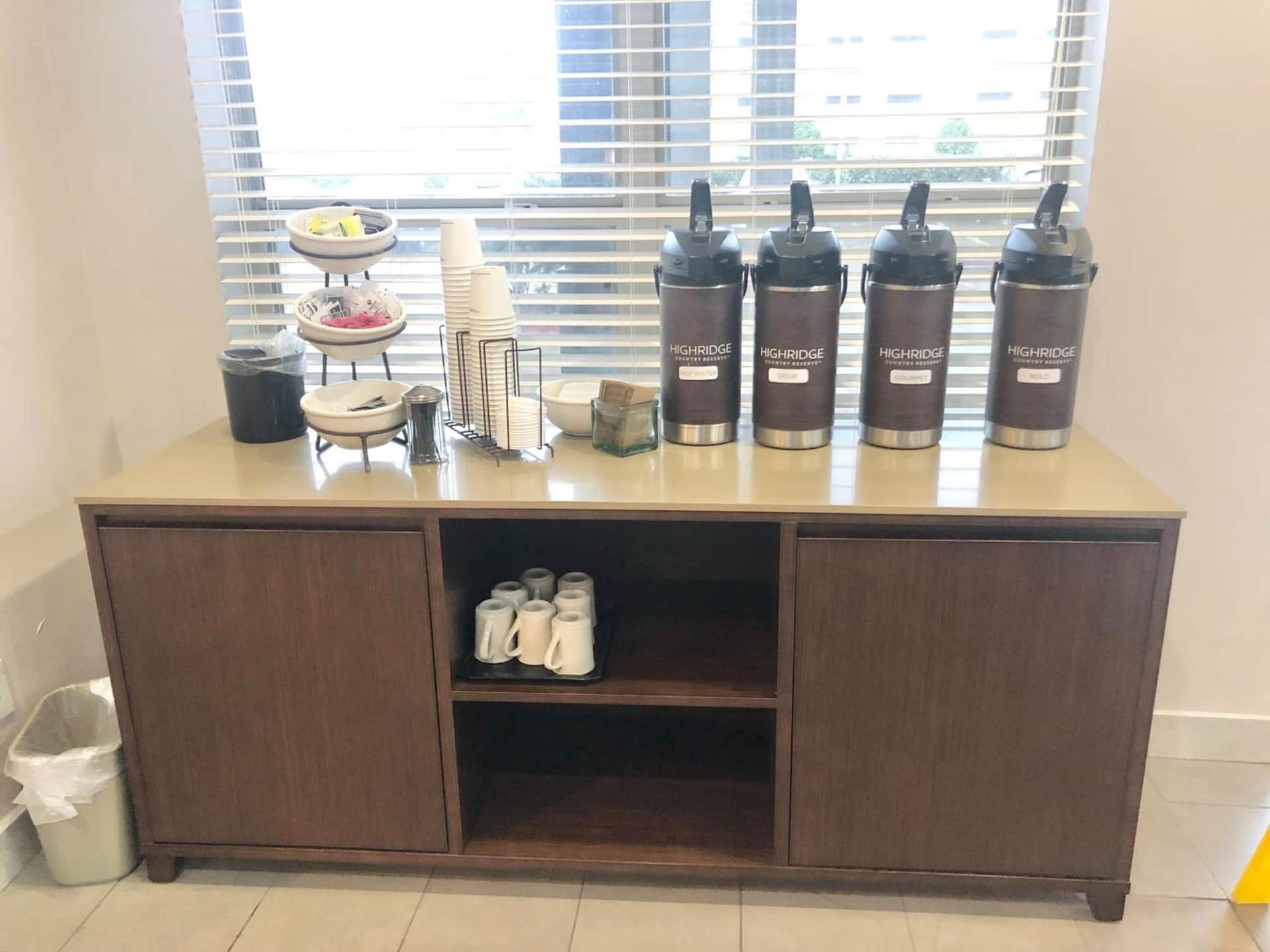 Sonesta Essential IAH Airport JFK Boulevard - Newly Renovated