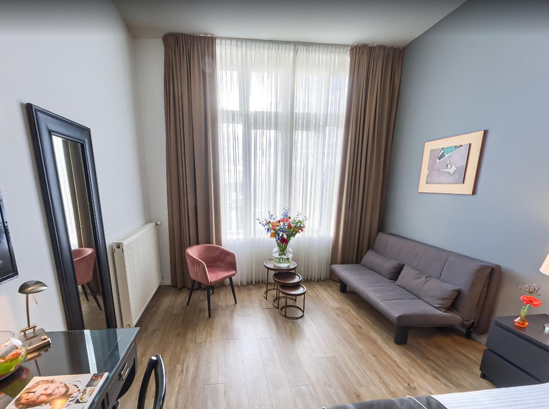 Hotel Chariot