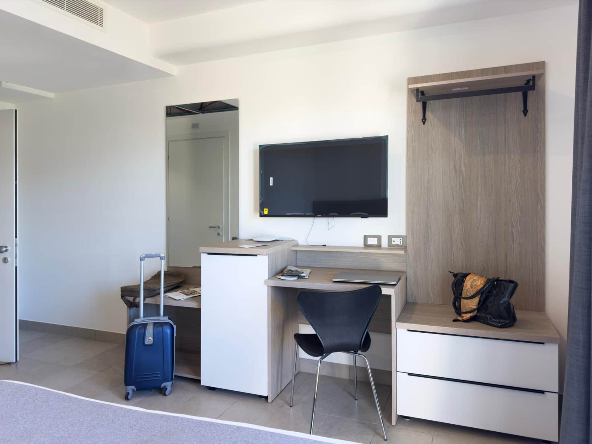 Simon Hotel Aprilia