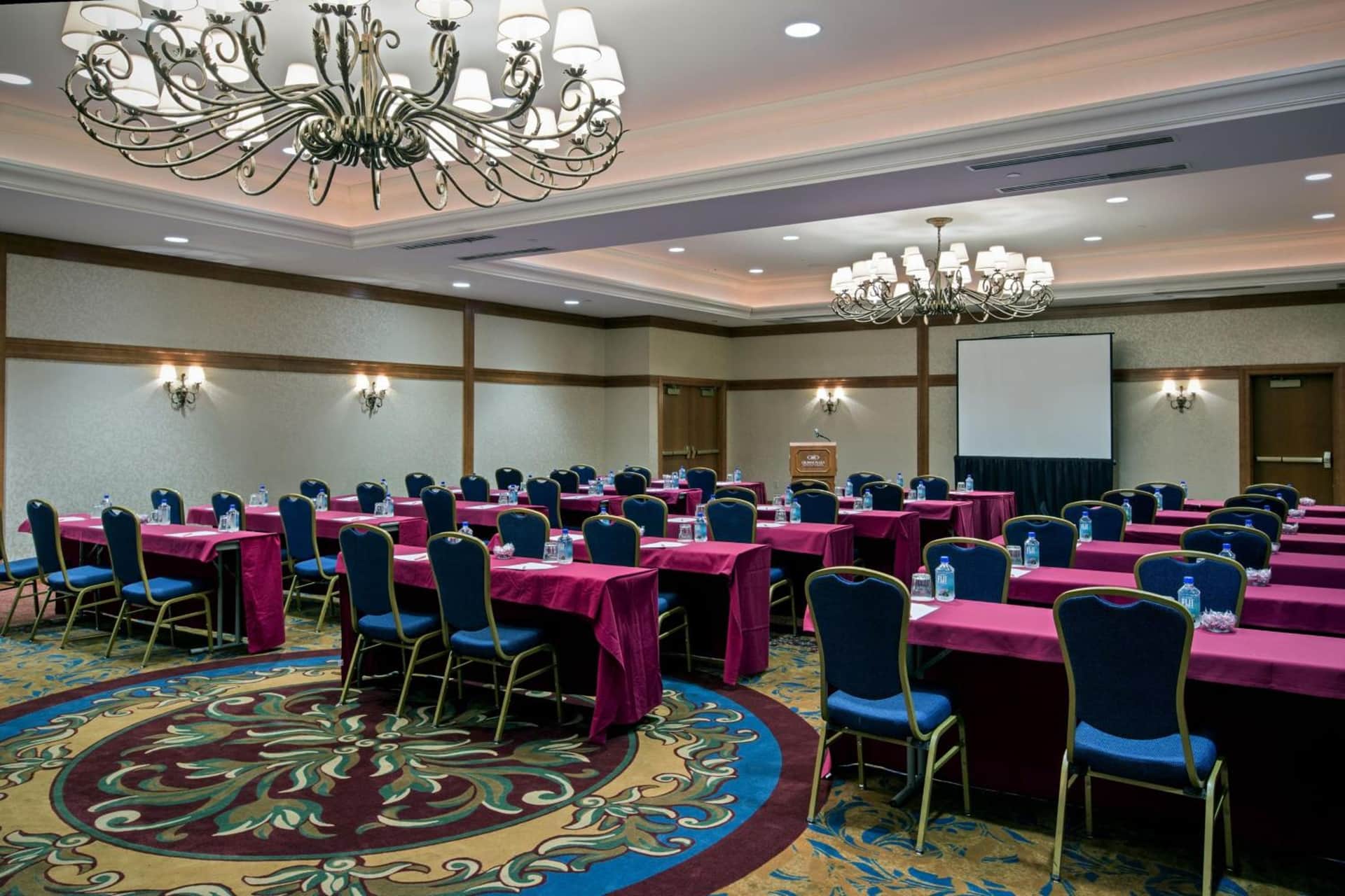Crowne Plaza Philadelphia - King of Prussia by IHG