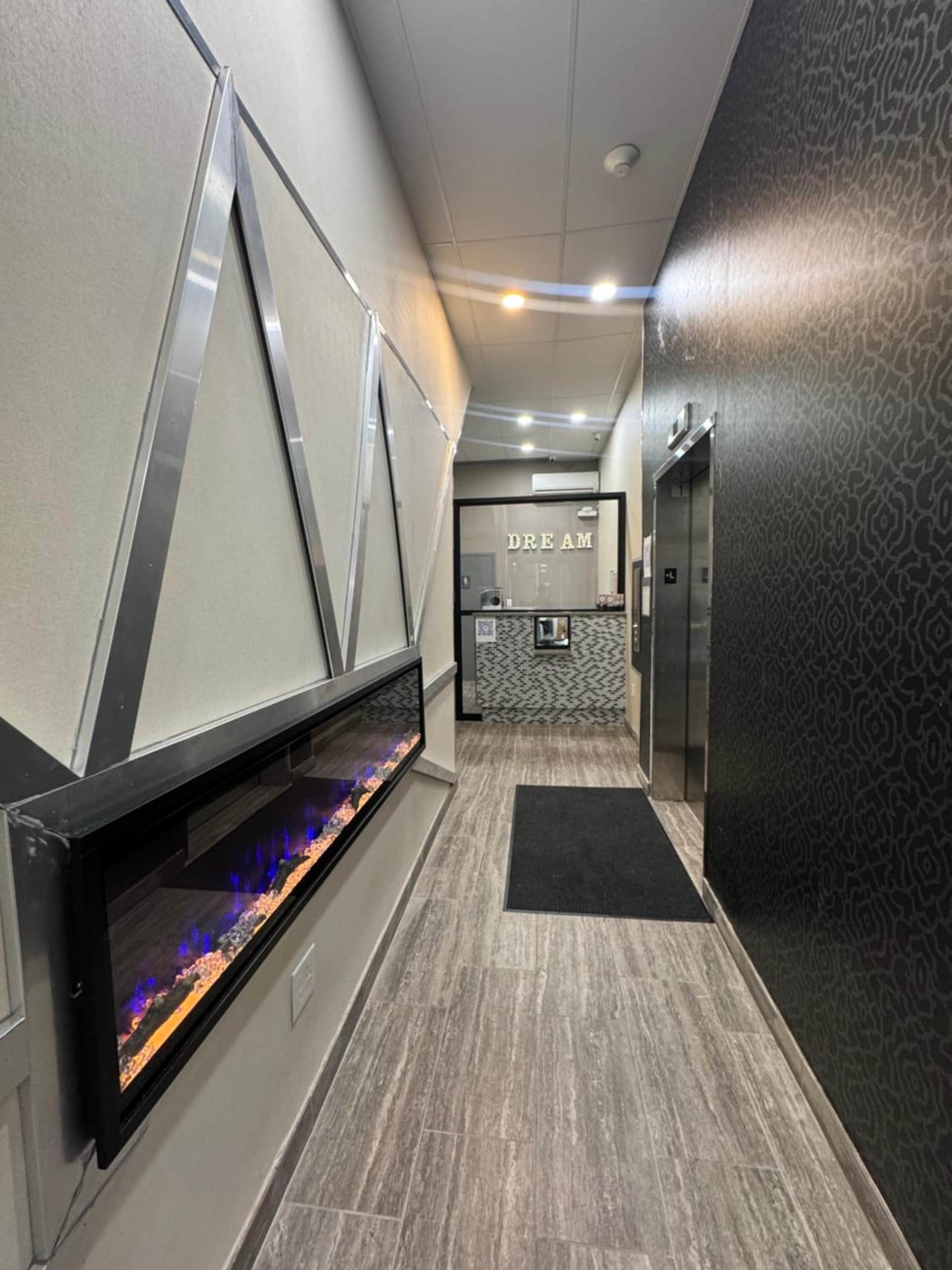 Dream Hotel Bronx