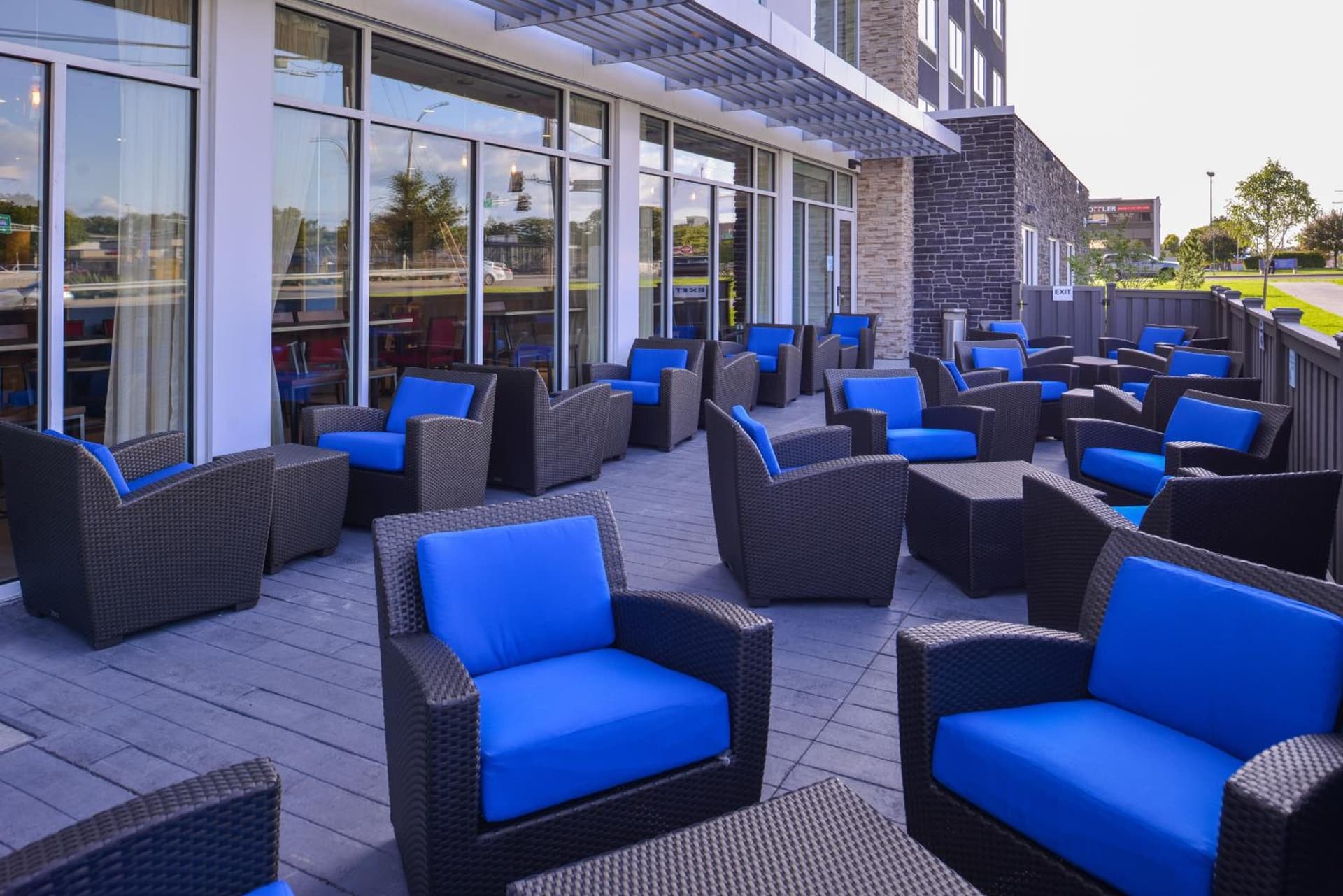 Holiday Inn Express & Suites - Mall of America - MSP Airport