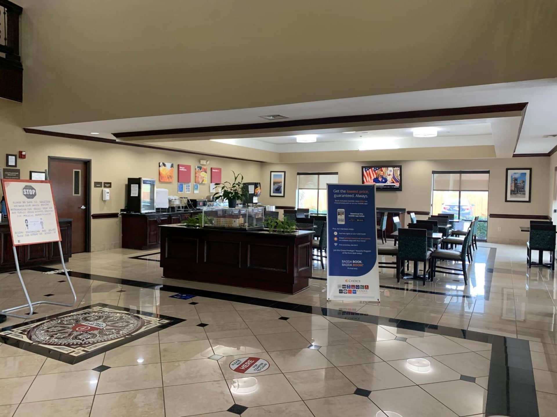 Comfort Suites Beaumont I - 10