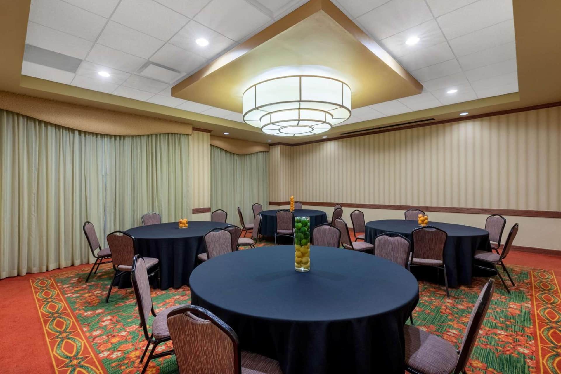 Wyndham Grand Oklahoma City Downtown