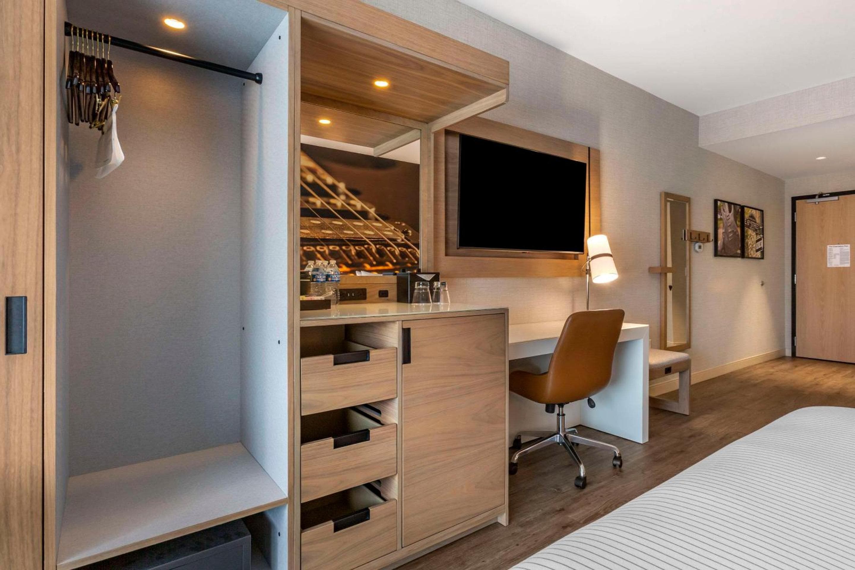 Cambria Hotel Austin Airport