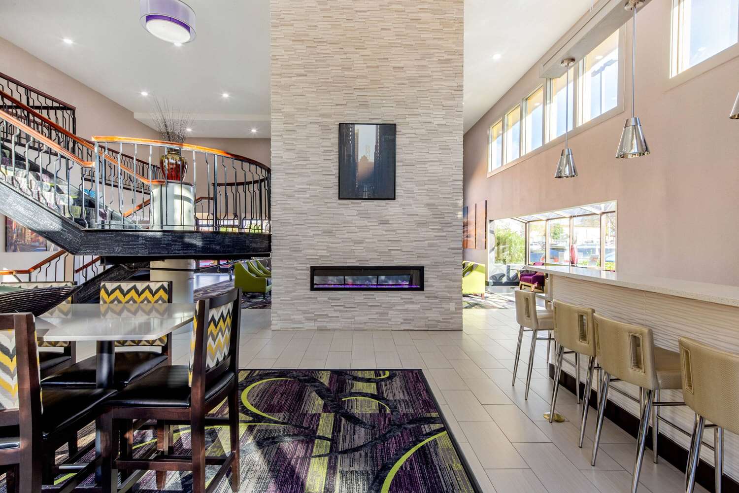 La Quinta Inn & Suites by Wyndham Oakland - Hayward