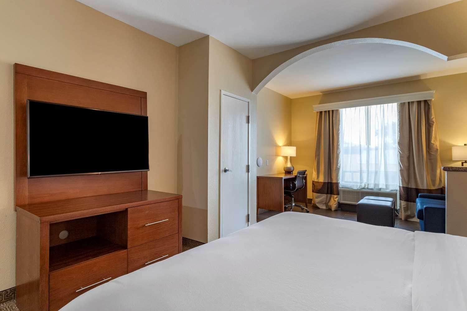 Comfort Suites near Texas Medical Center - NRG Stadium