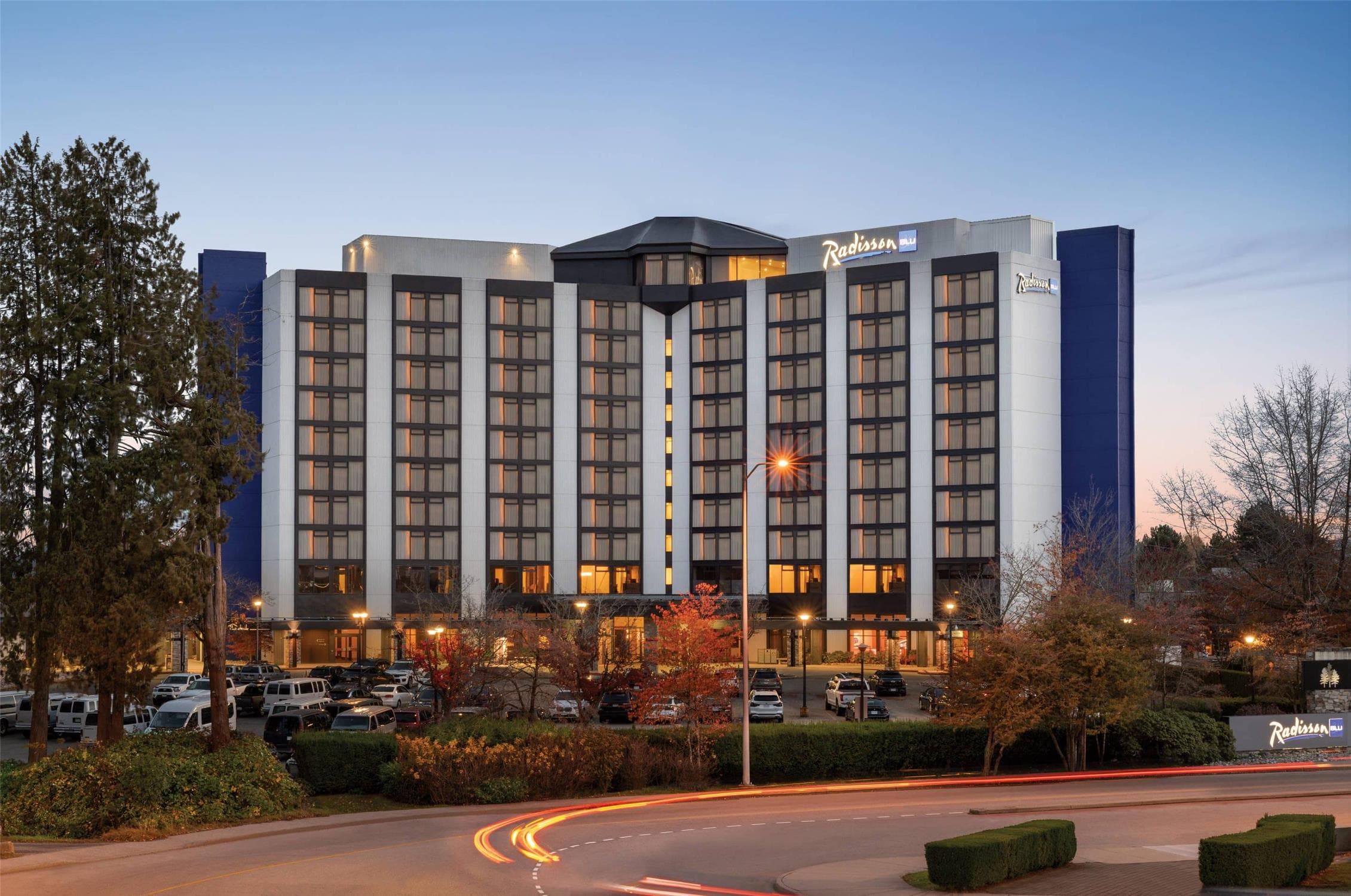 Radisson Blu Vancouver Airport Hotel & Marina