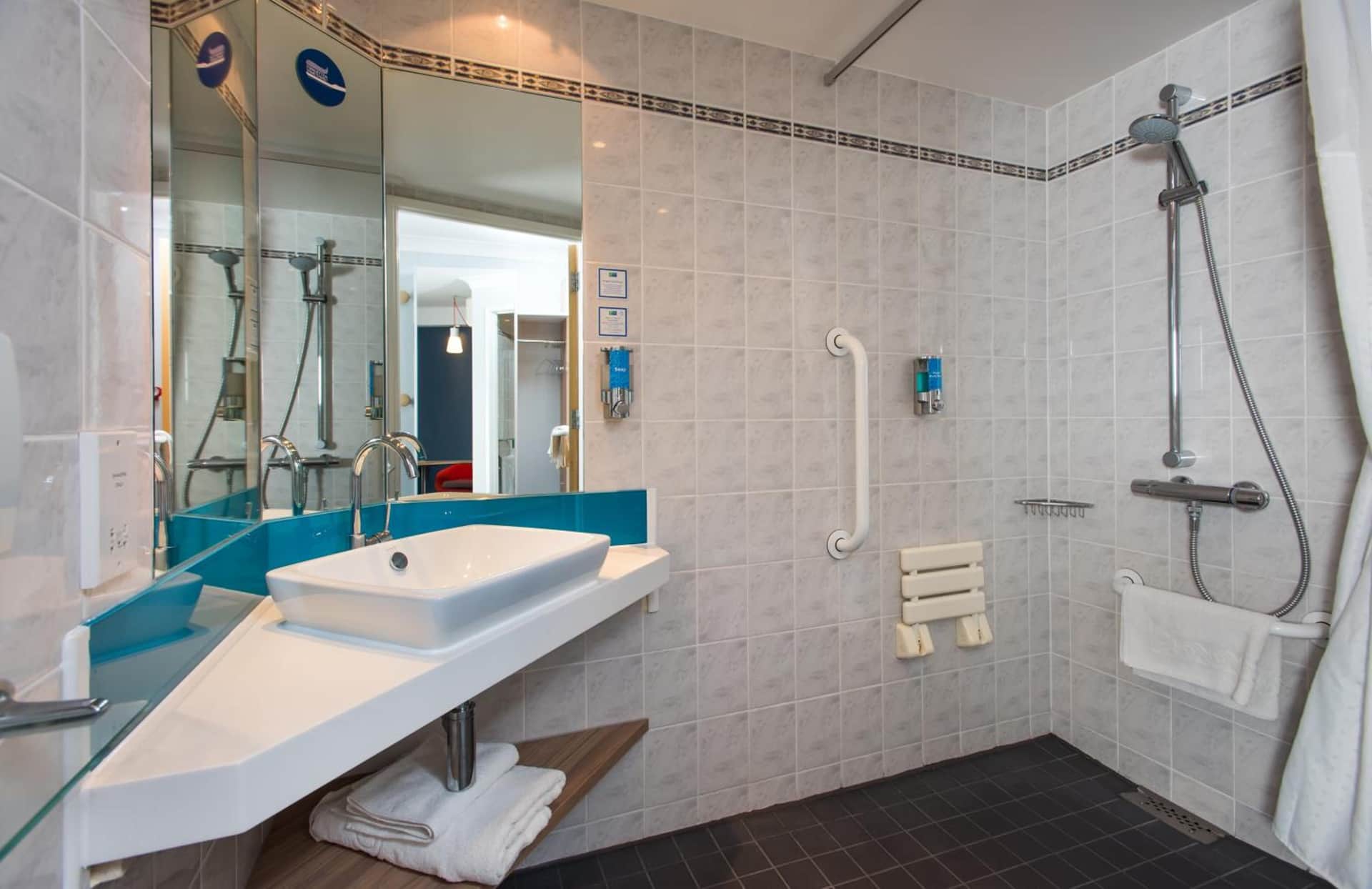 Holiday Inn Express Edinburgh - Leith Waterfront by IHG