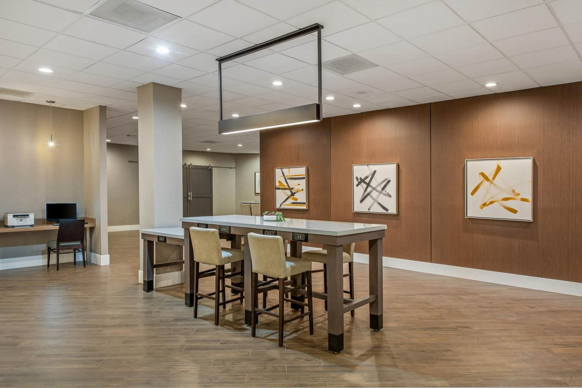 Staybridge Suites - Oxnard - River Ridge