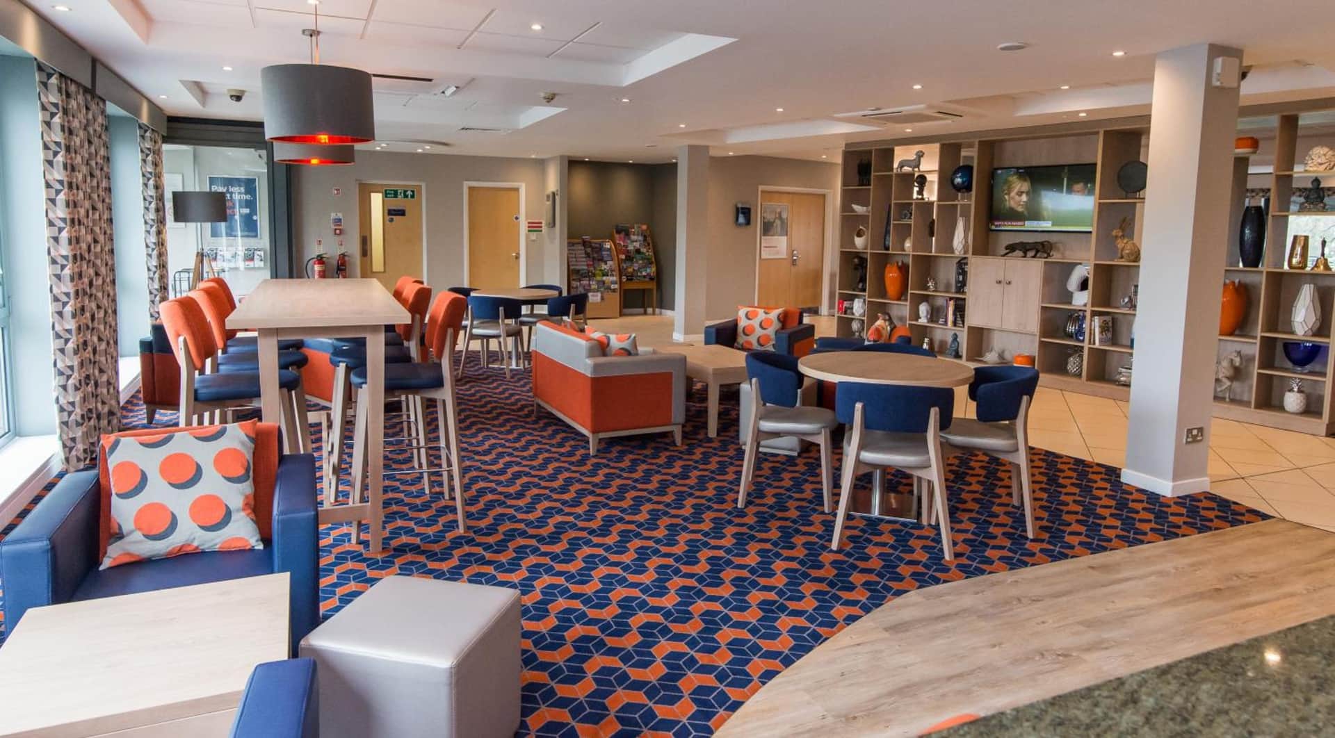 Holiday Inn Express - Dunfermline