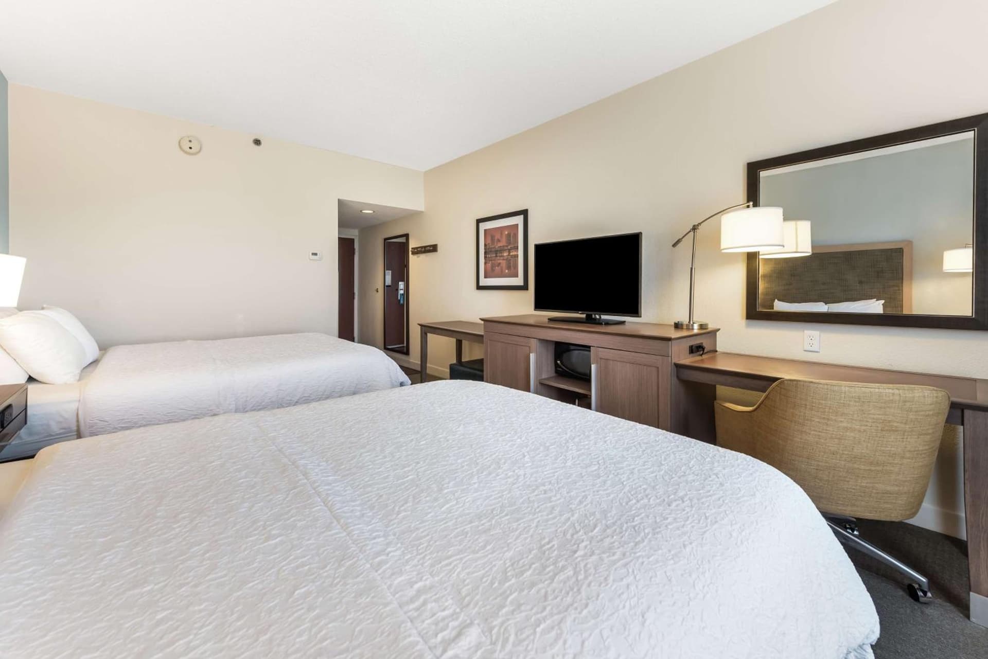 Hampton Inn by Hilton Columbus I-70E/Hamilton Rd.