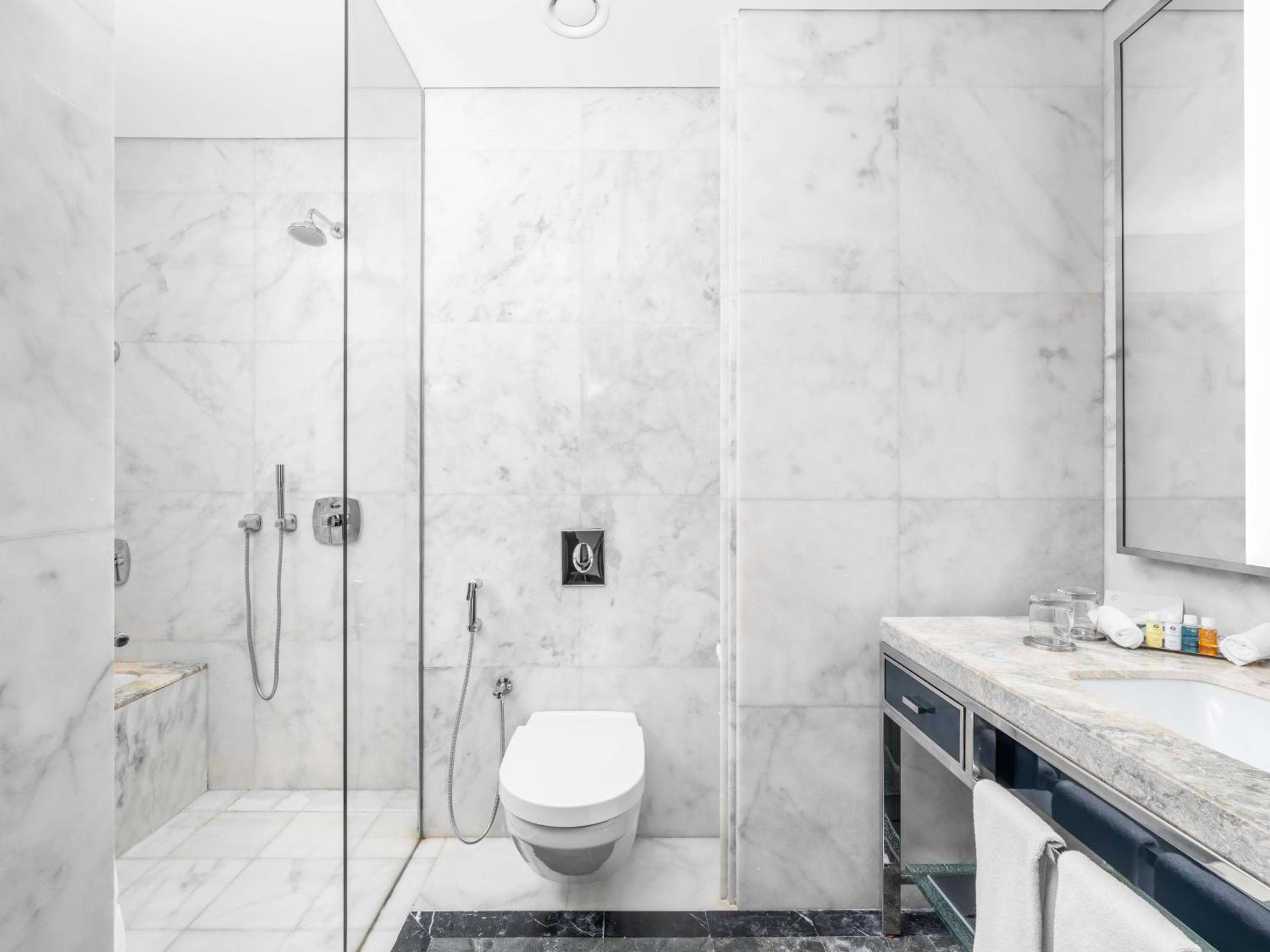 The Hotel Galleria Jeddah, Curio Collection by Hilton