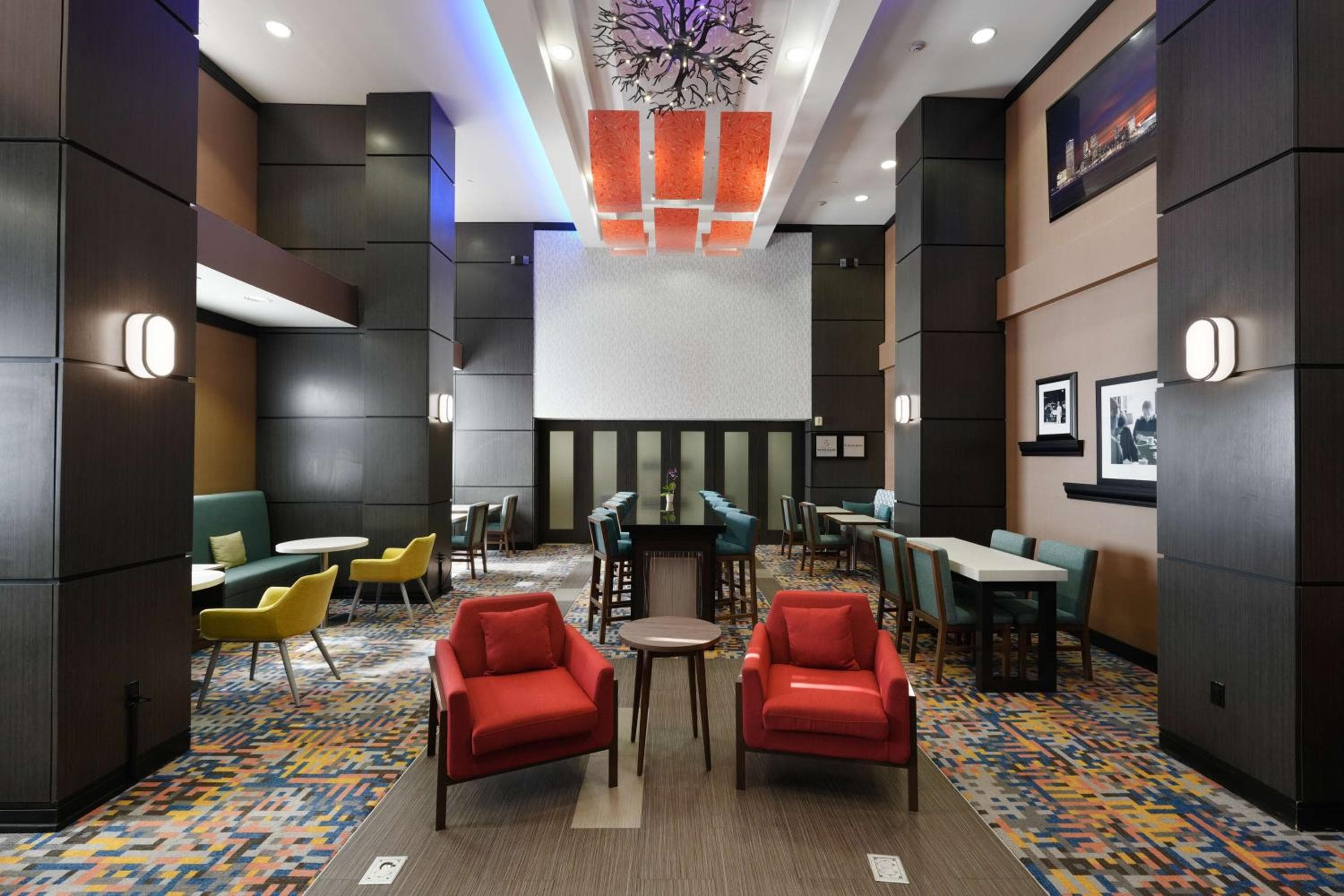 Hampton Inn & Suites Tulsa/Central
