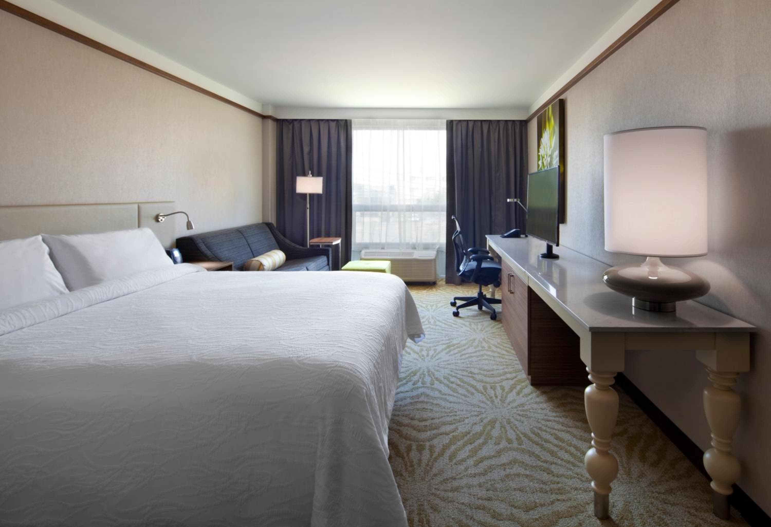 Hilton Garden Inn Montreal Airport