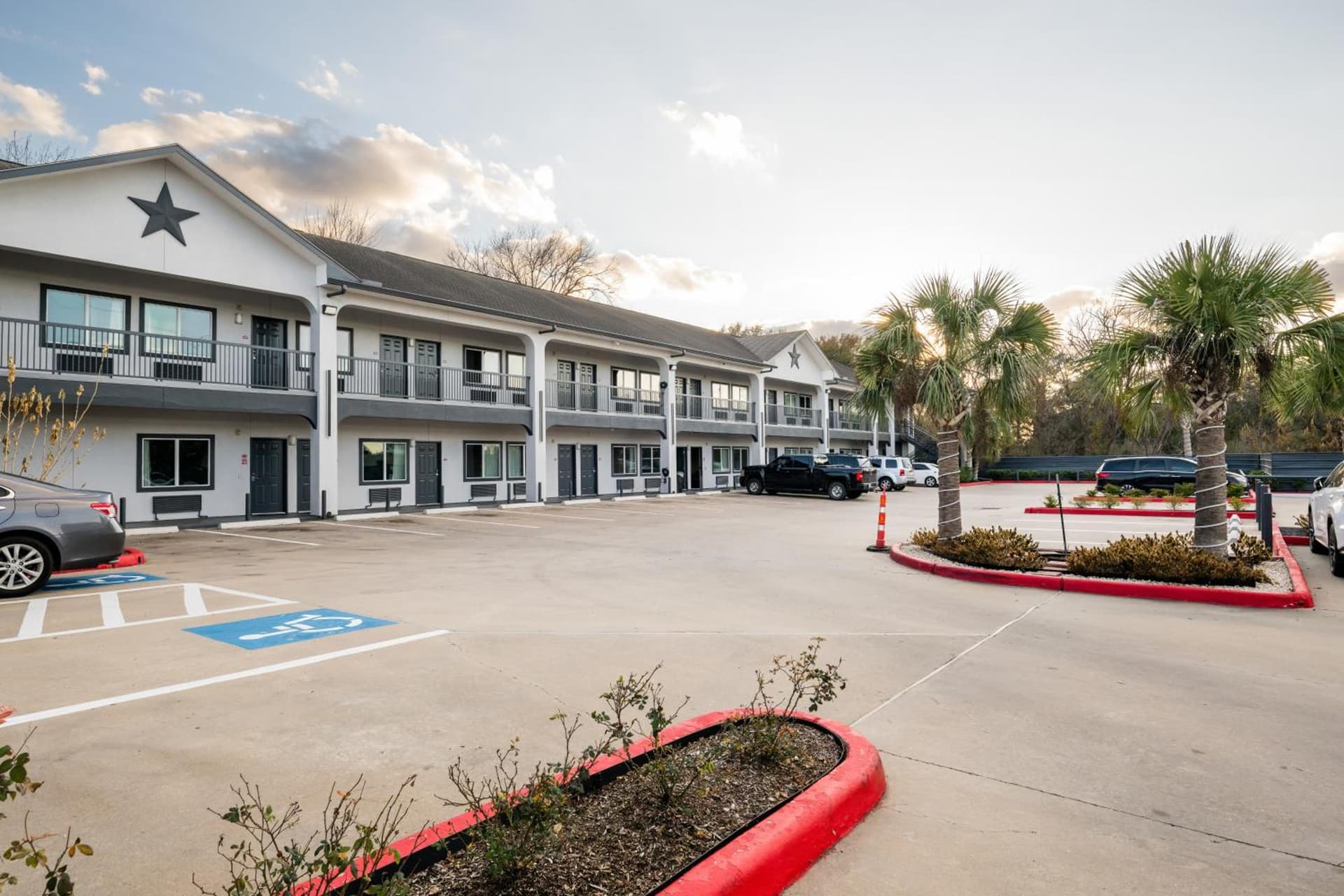Moonlight Suites - Houston/George Bush Int'l Airport