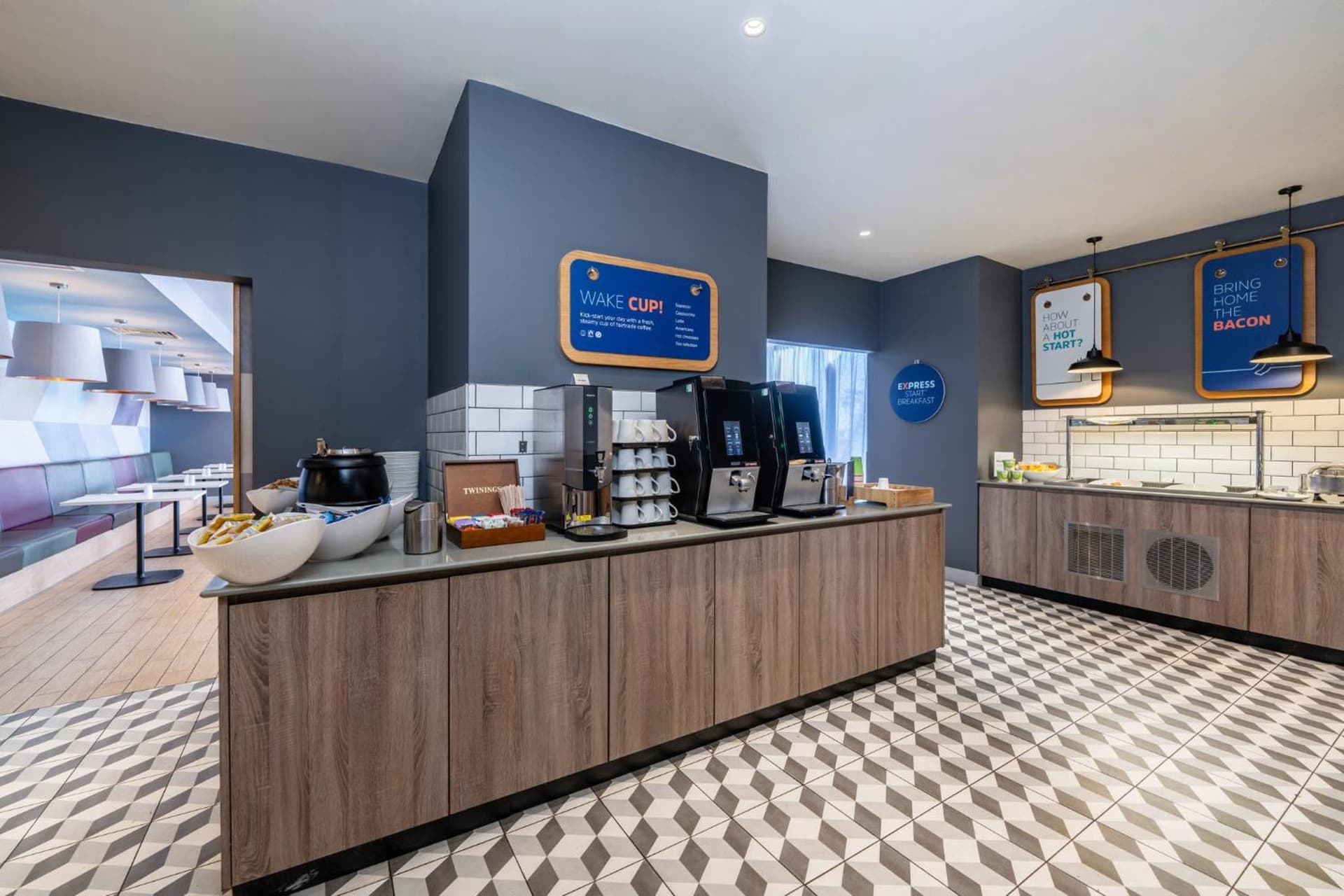 Holiday Inn Express Aberdeen Airport