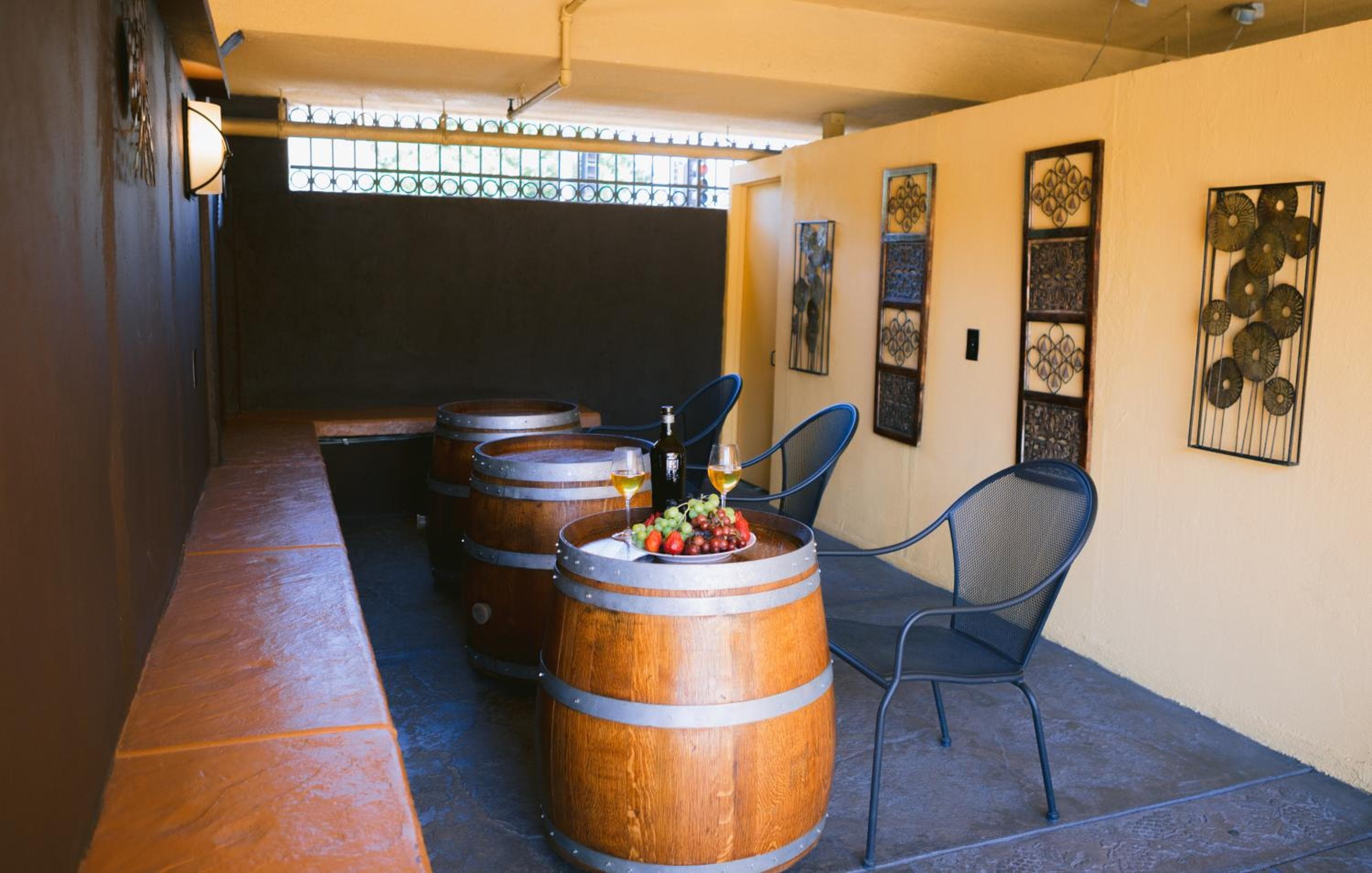 Napa Valley Hotel and Suites