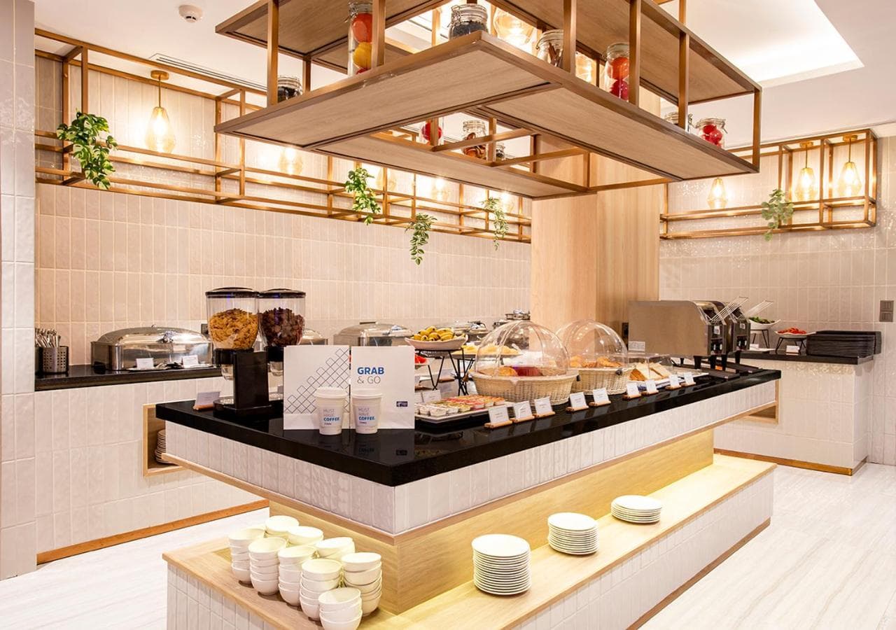 Holiday Inn Express & Suites Bangkok Central Pier by IHG