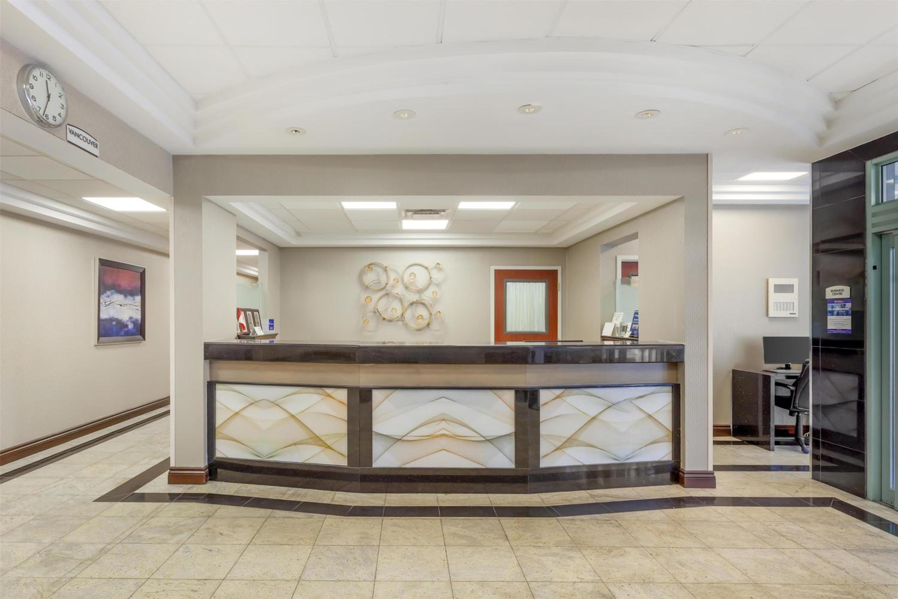 Best Western Plus Travel Hotel Toronto Airport