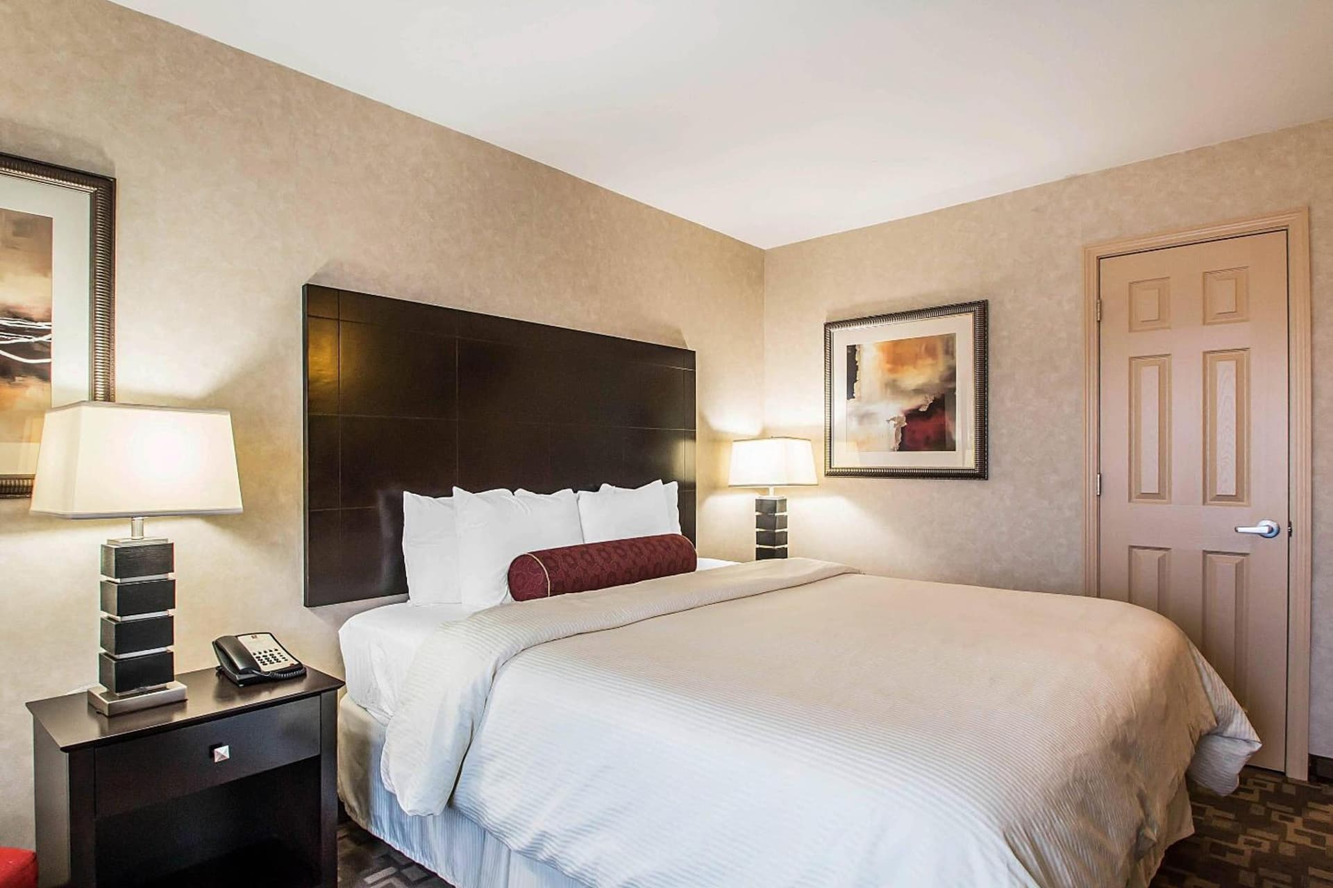 Clarion Inn Elmhurst - Oak Brook near I-88 I-290 I-294