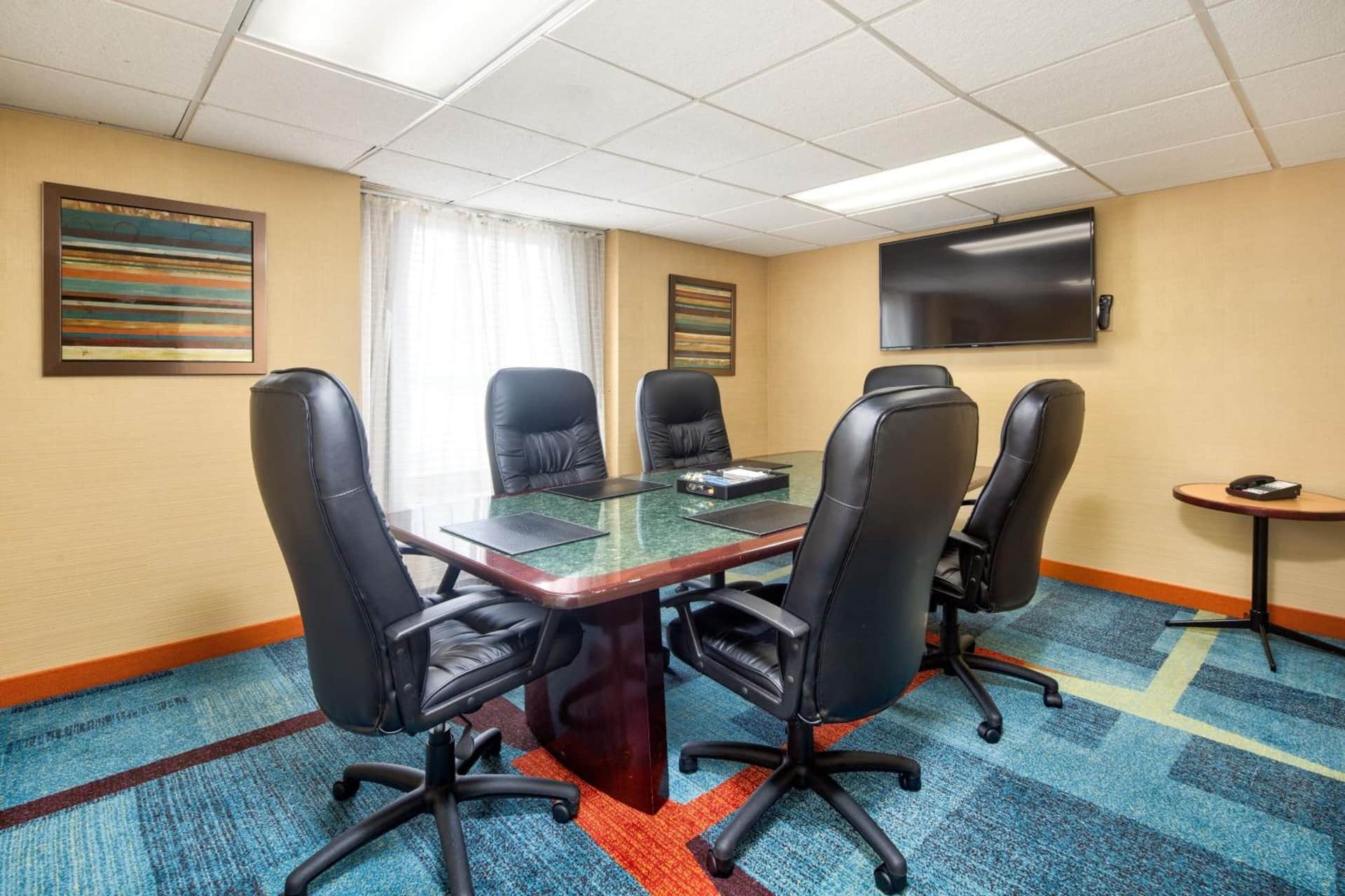 Fairfield by Marriott Inn & Suites Toronto Airport