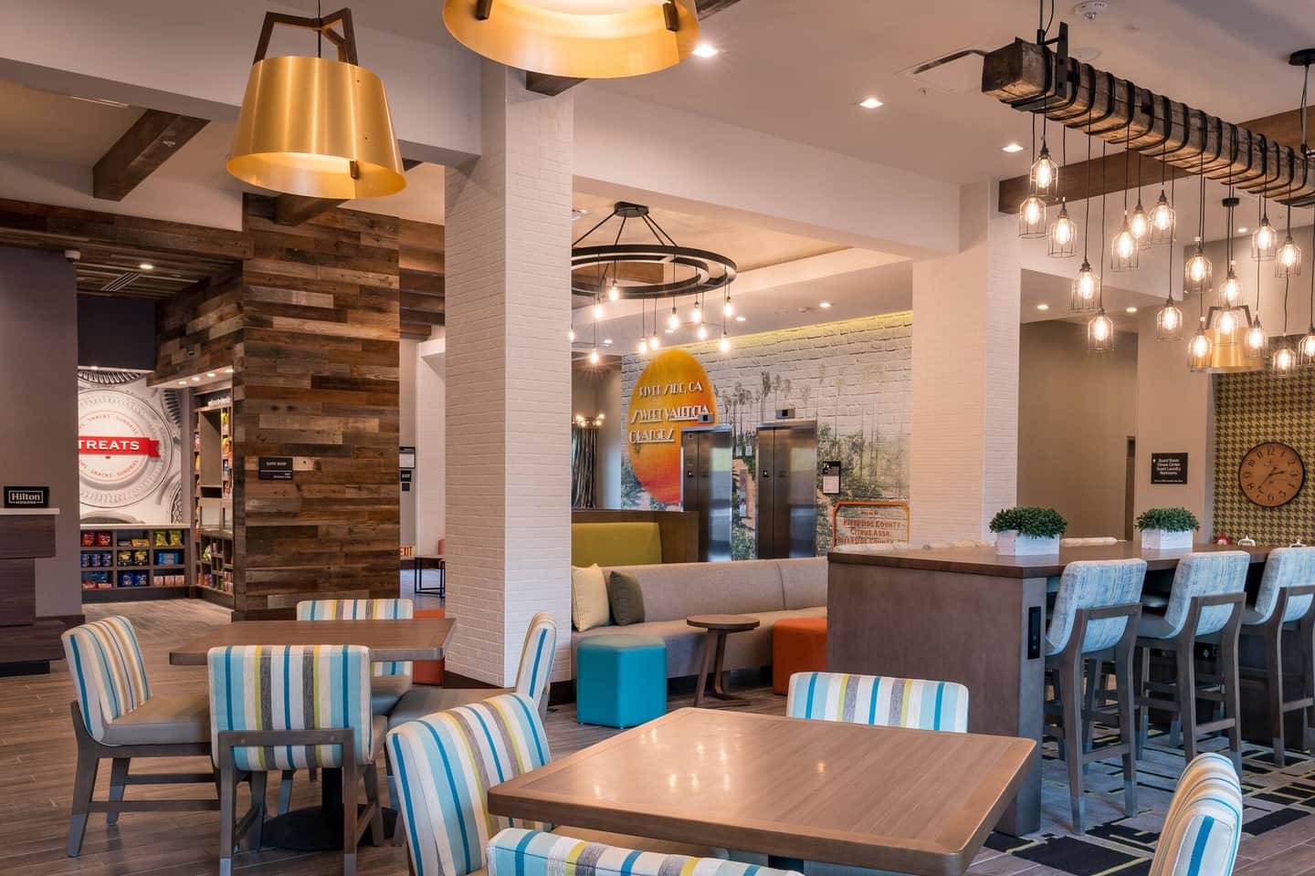 Hampton Inn Riverside Downtown