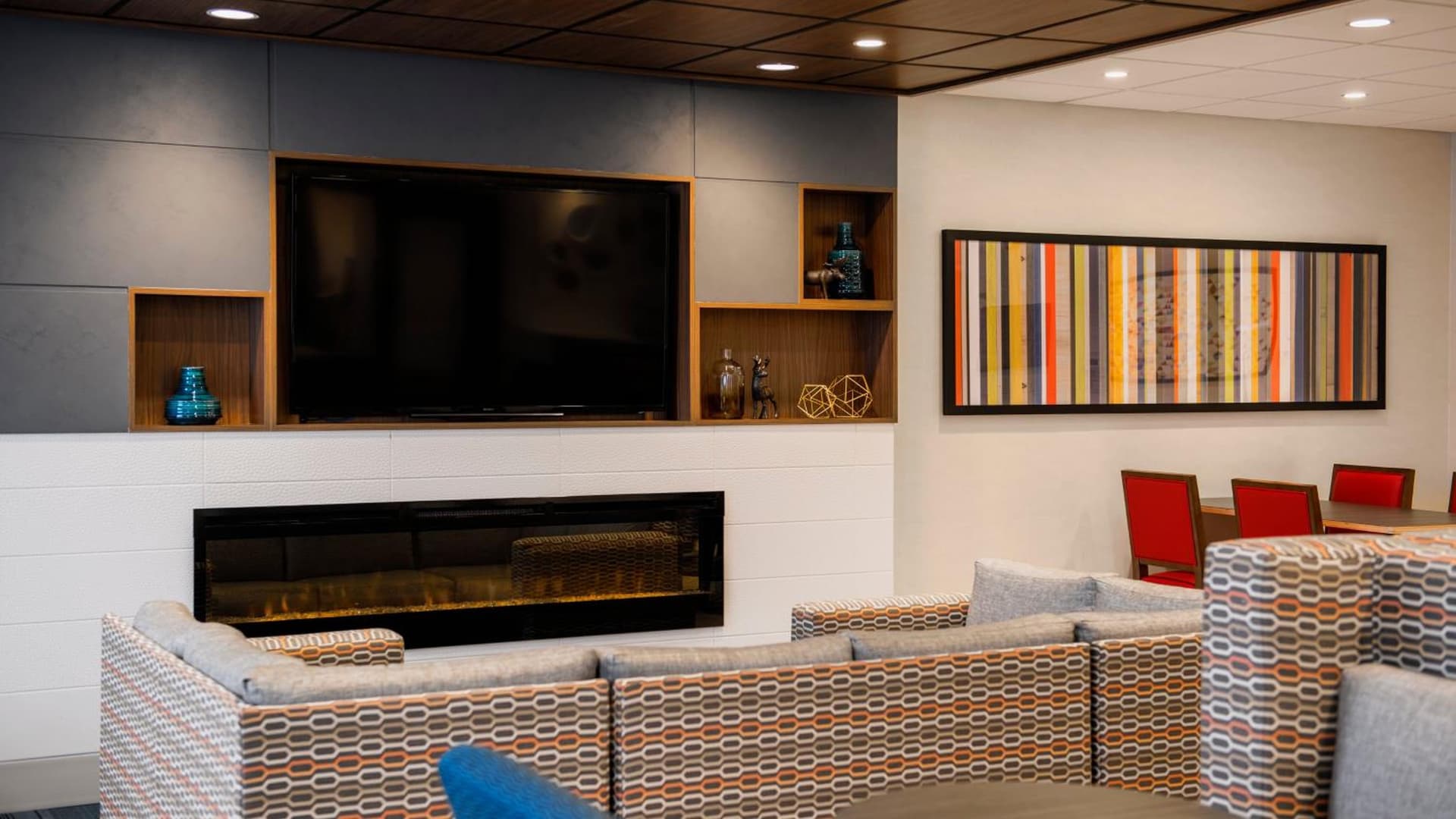 Holiday Inn Express & Suites Airdrie-Calgary North by IHG