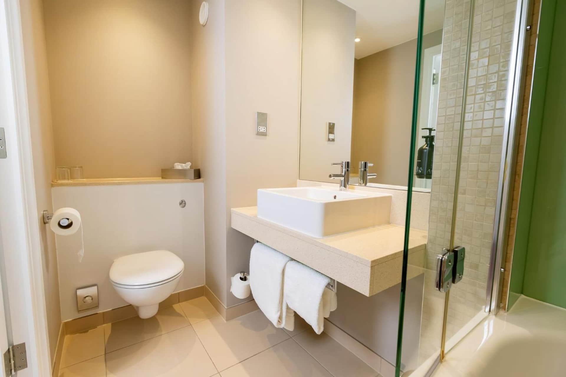 Holiday Inn Manchester-Mediacityuk by IHG