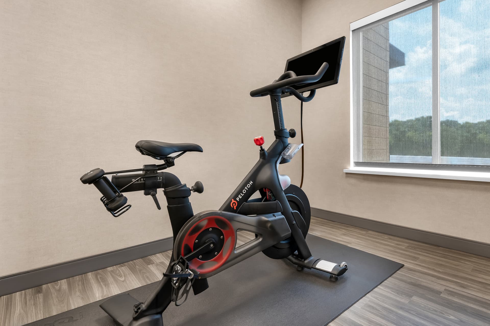 Hampton Inn by Hilton Nashville Airport Century Place