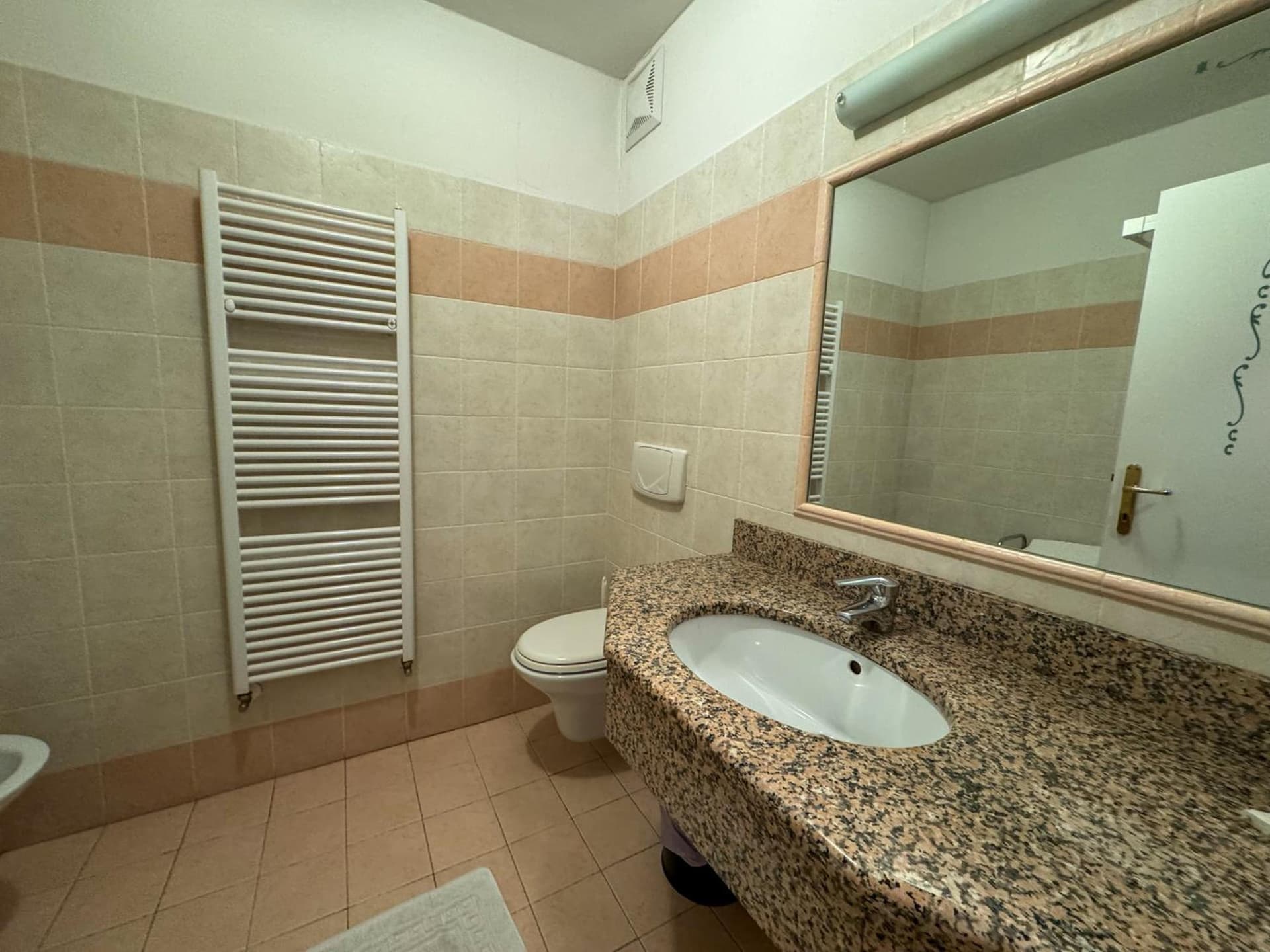 HC Hotel Garni - Rooms and Apartments