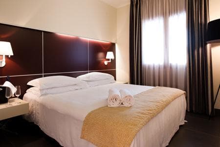 Home Club Suite Hotel