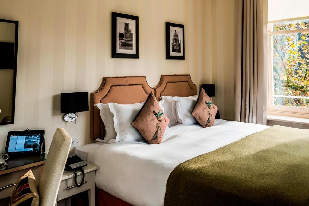 Hotel Xenia Autograph Collection