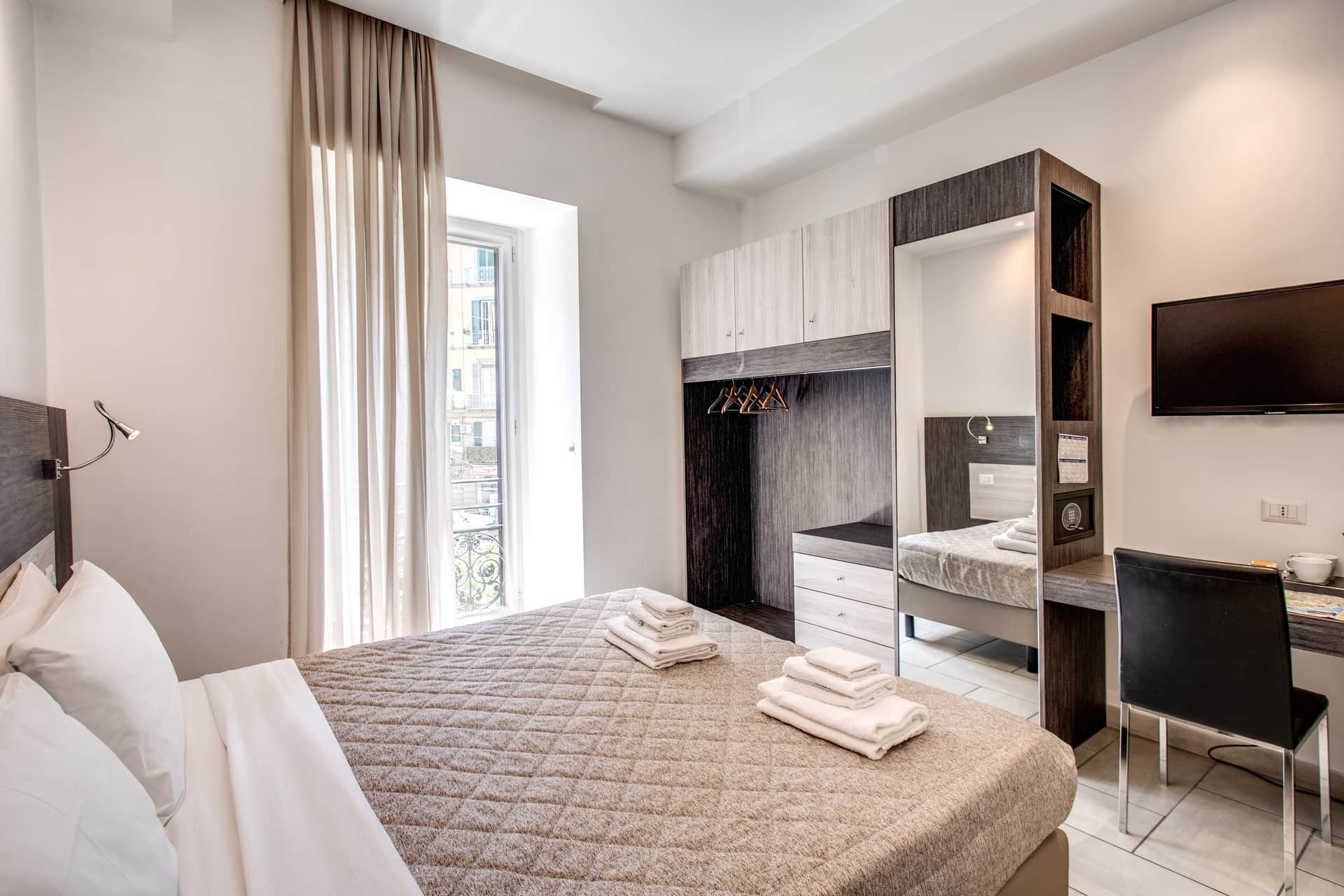 Napoli Suite