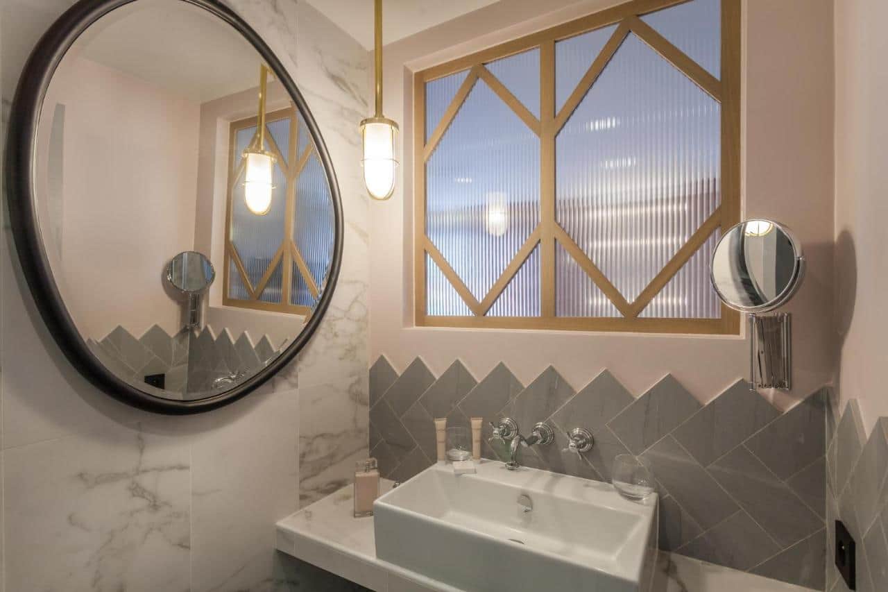 Handsome Hôtel by Elegancia