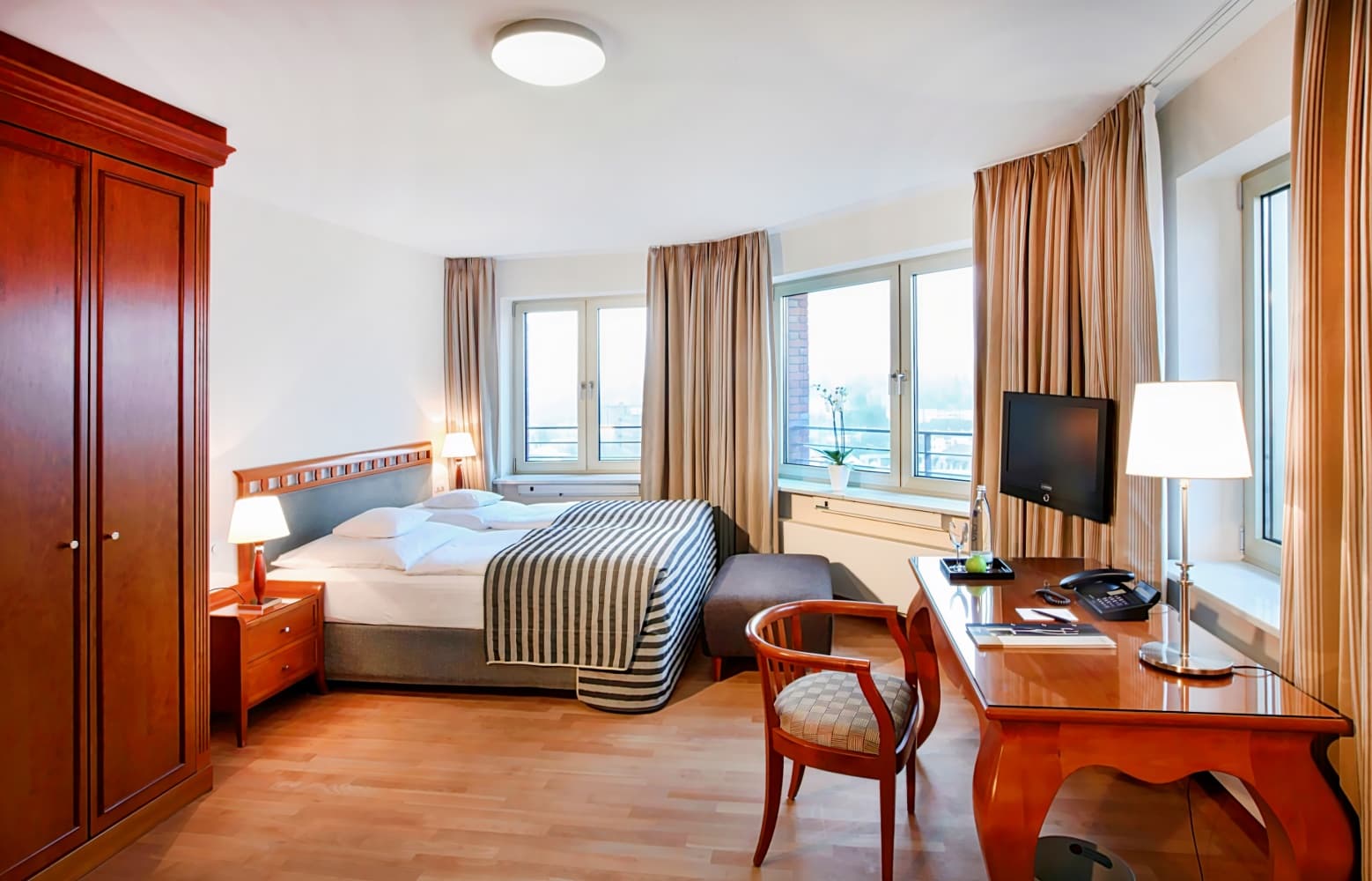 Lindner Hotel & Residence Main Plaza