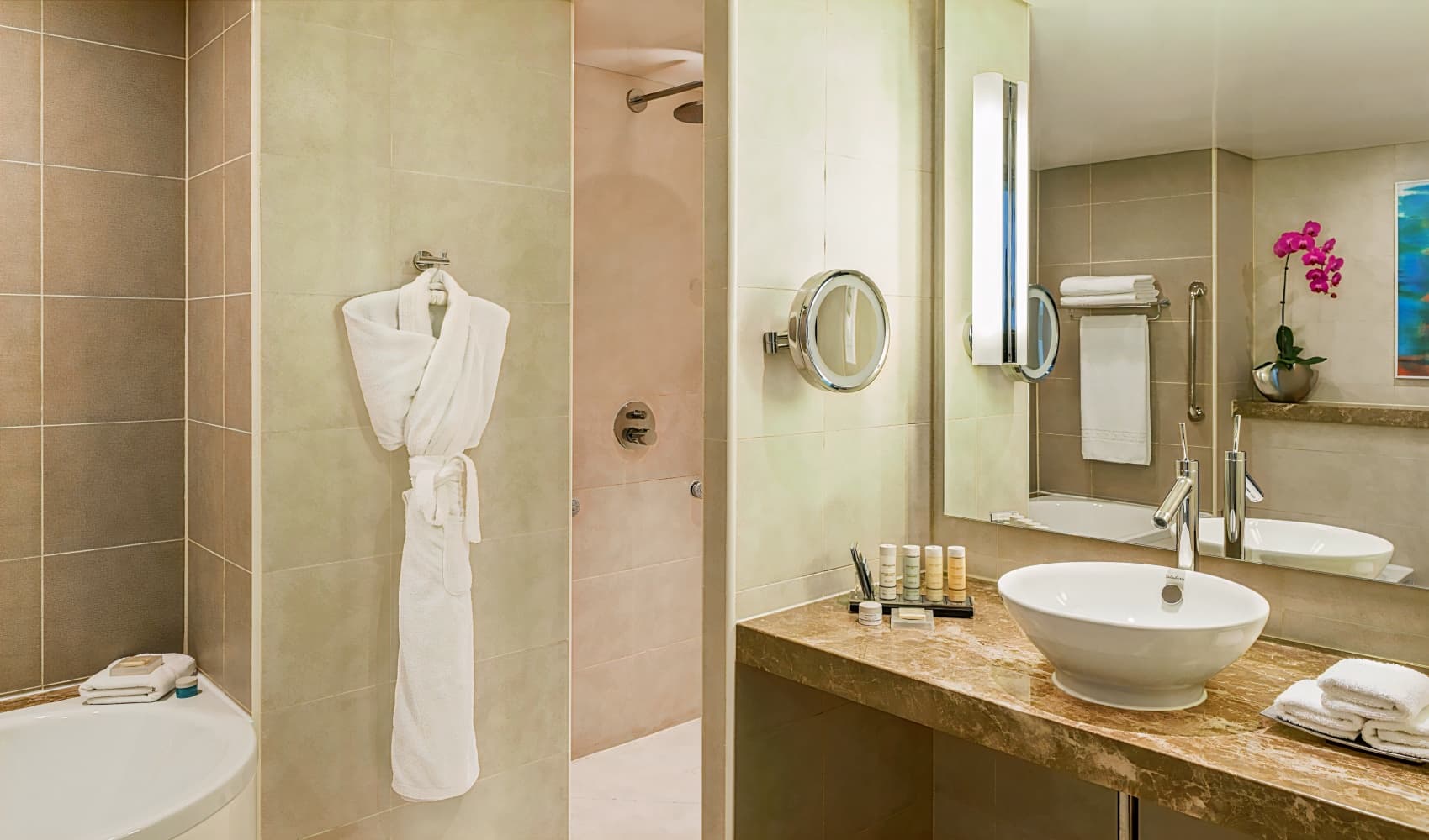 Yas Plaza Mangroves