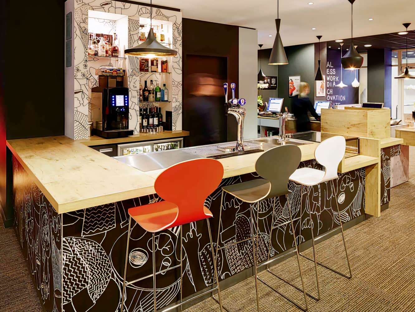 ibis Reading Centre